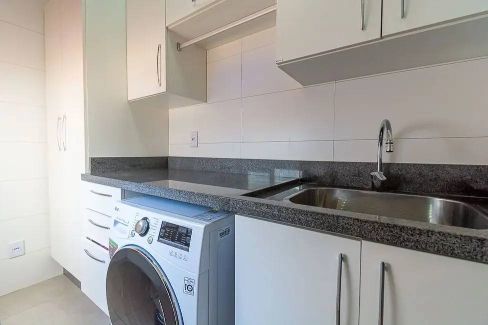 Casa com 3 quartos à venda, 200m2 em Estância Velha, Canoas - RS - imagem 9 Foto 9 de Casa com 3 quartos à venda, 200m2 em Estância Velha, Canoas - RS
