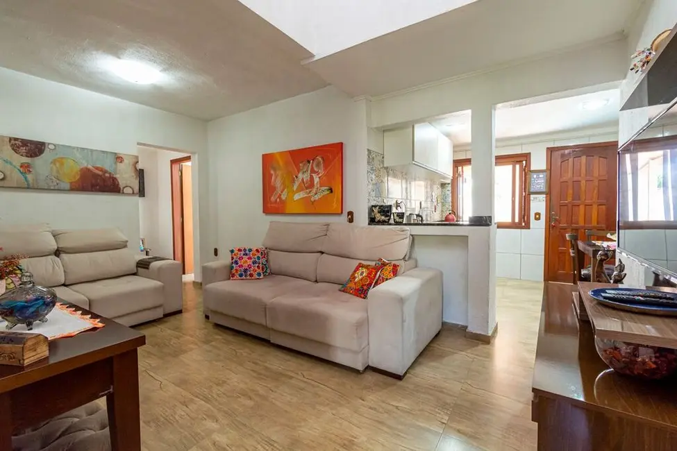 Casa com 4 quartos à venda, 165m2 em Igara, Canoas - RS - imagem 3 Foto 3 de Casa com 4 quartos à venda, 165m2 em Igara, Canoas - RS