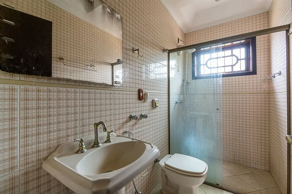 Casa com 4 quartos à venda, 387m2 em Igara, Canoas - RS - imagem 4 Foto 4 de Casa com 4 quartos à venda, 387m2 em Igara, Canoas - RS