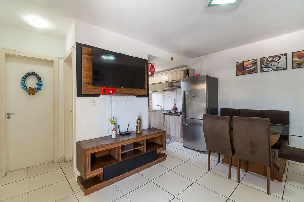 Foto 3 de Apartamento com 2 quartos à venda, 51m2 em Igara, Canoas - RS