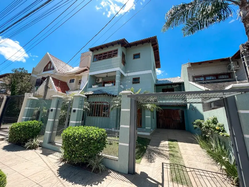 Foto 1 de Casa com 3 quartos à venda, 210m2 em Canoas - RS