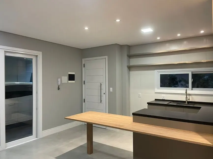 Casa de Condomínio com 3 quartos à venda, 123m2 em Niterói, Canoas - RS - imagem 3 Foto 3 de Casa de Condomínio com 3 quartos à venda, 123m2 em Niterói, Canoas - RS