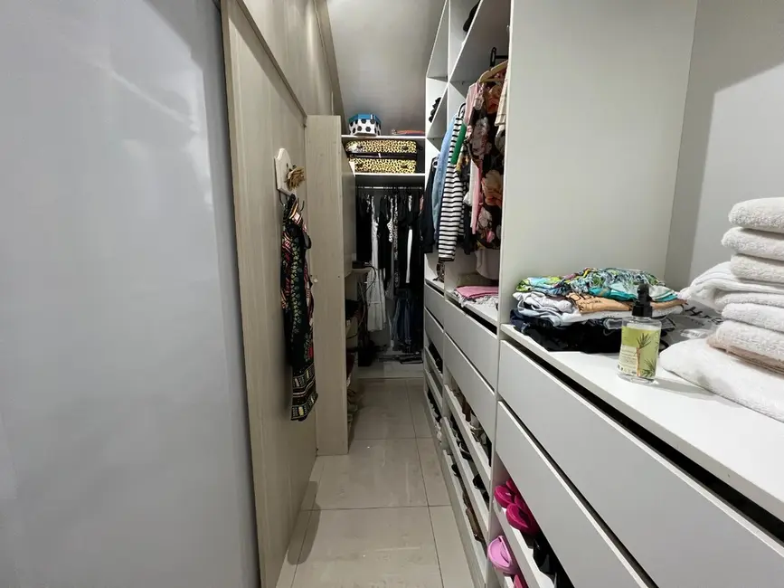 Casa com 2 quartos à venda, 100m2 em Rio Branco, Canoas - RS - imagem 9 Foto 9 de Casa com 2 quartos à venda, 100m2 em Rio Branco, Canoas - RS