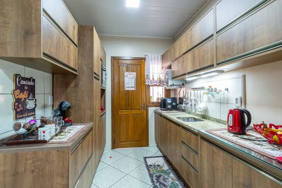 Casa com 3 quartos à venda, 62m2 em São José, Canoas - RS - imagem 3 Foto 3 de Casa com 3 quartos à venda, 62m2 em São José, Canoas - RS