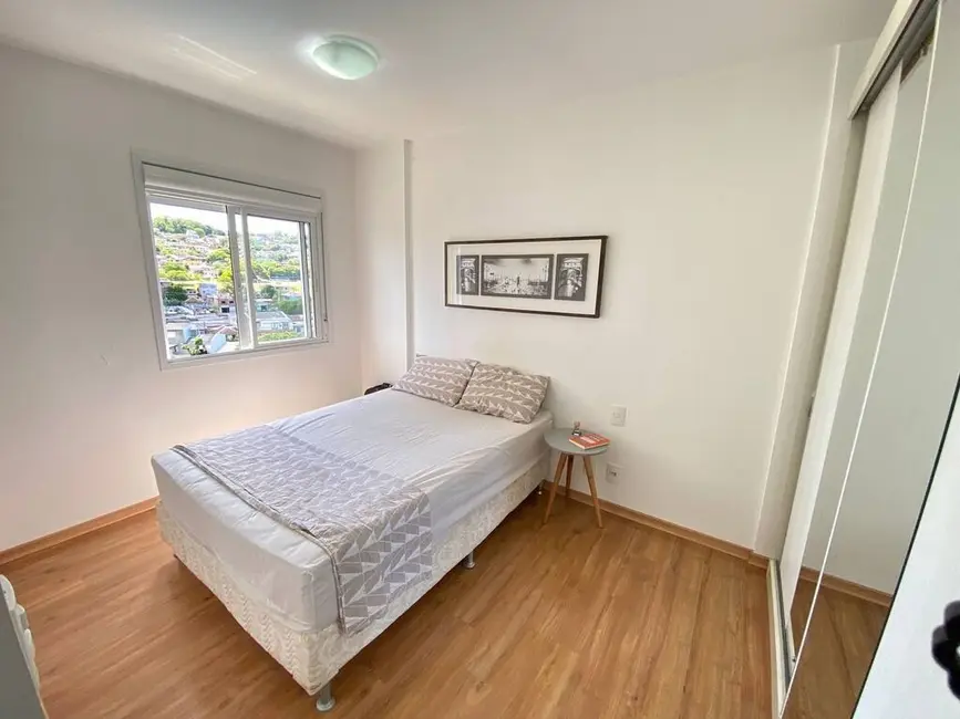 Foto 7 de Apartamento com 2 quartos à venda, 68m2 em Jardim Carvalho, Porto Alegre - RS