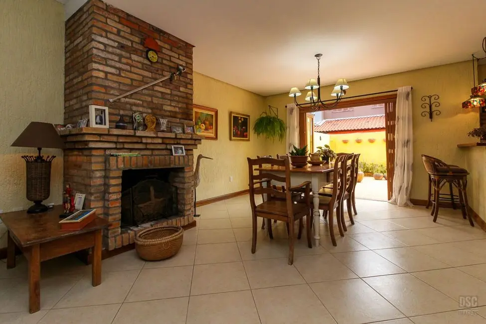 Foto 5 de Casa com 3 quartos à venda, 197m2 em Hípica, Porto Alegre - RS