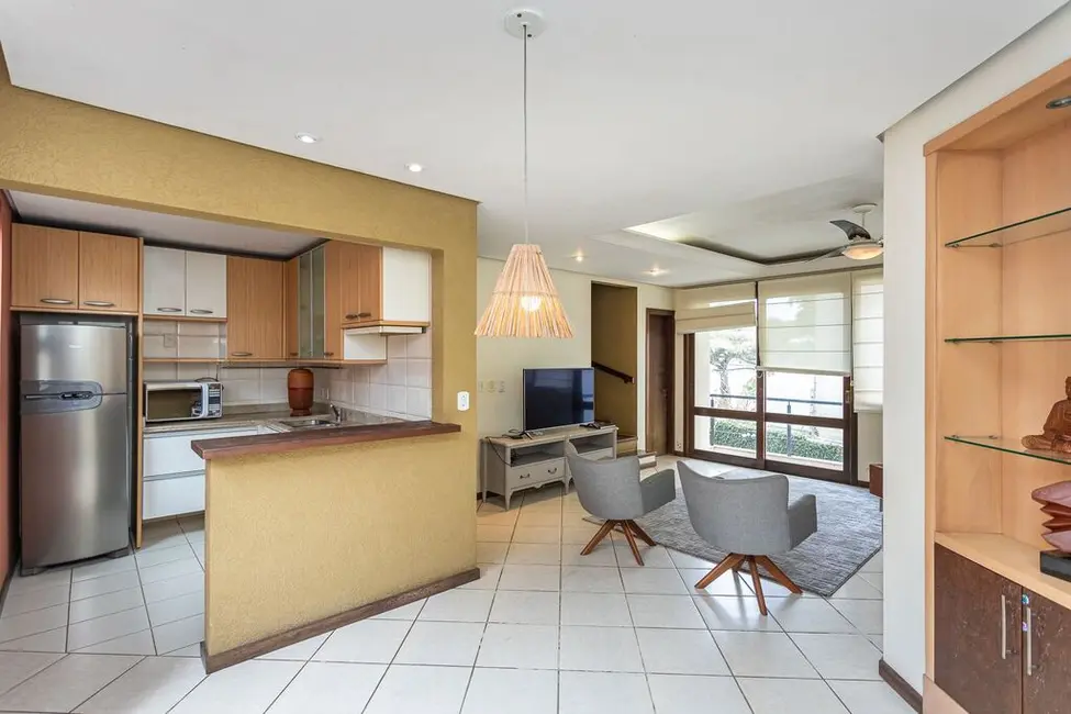 Foto 7 de Casa de Condomínio com 3 quartos à venda, 200m2 em Vila Assunção, Porto Alegre - RS