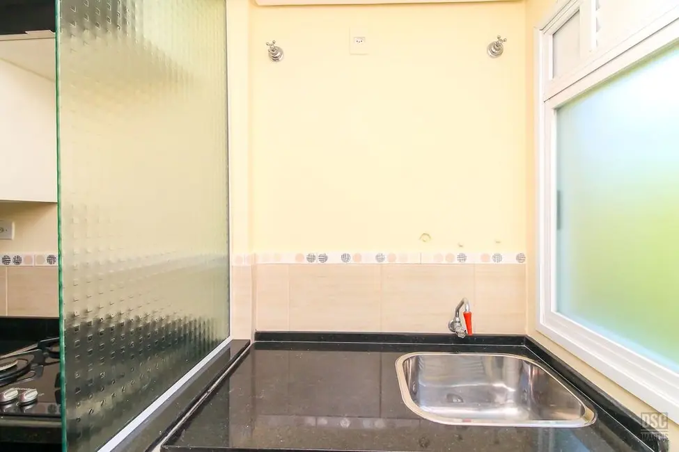 Foto 5 de Apartamento com 2 quartos à venda, 55m2 em Guarujá, Porto Alegre - RS