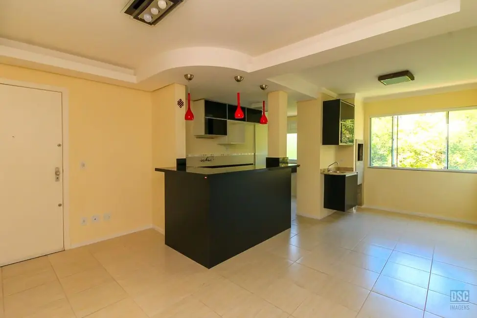 Foto 1 de Apartamento com 2 quartos à venda, 55m2 em Guarujá, Porto Alegre - RS