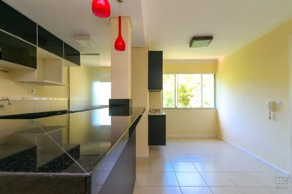 Foto 3 de Apartamento com 2 quartos à venda, 55m2 em Guarujá, Porto Alegre - RS