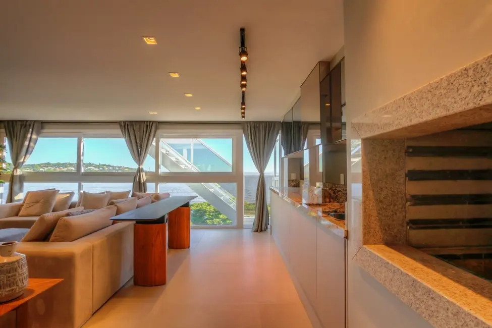 Cobertura com 3 quartos à venda, 351m2 em Vila Assunção, Porto Alegre - RS - imagem 3 Foto 3 de Cobertura com 3 quartos à venda, 351m2 em Vila Assunção, Porto Alegre - RS