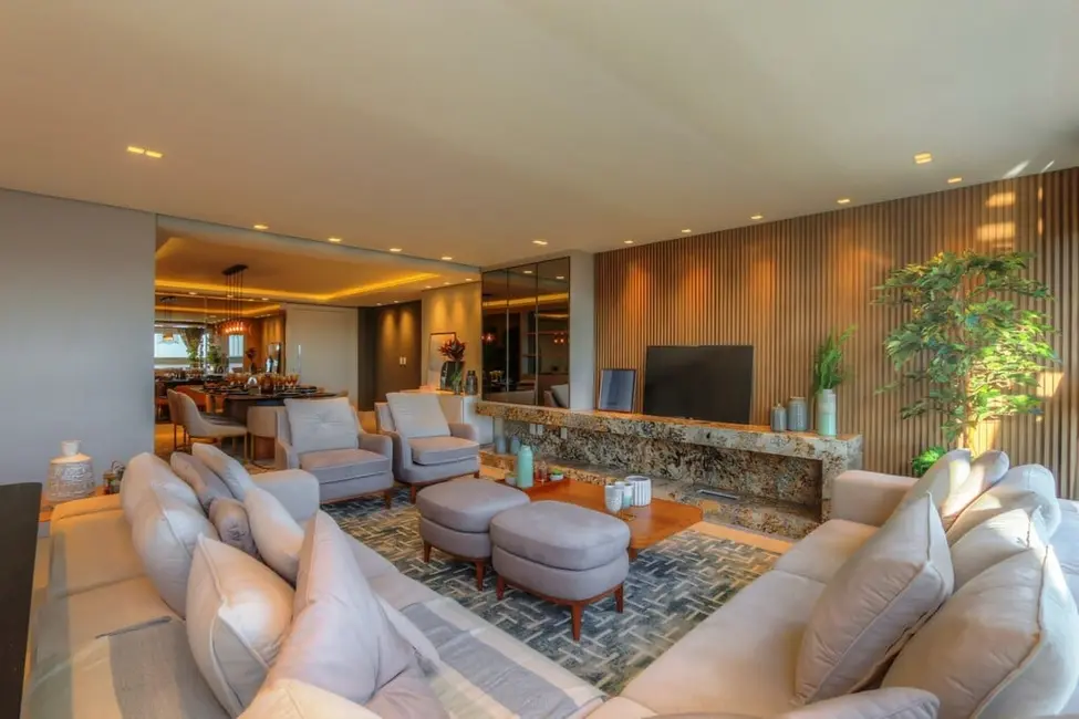 Cobertura com 3 quartos à venda, 351m2 em Vila Assunção, Porto Alegre - RS - imagem 5 Foto 5 de Cobertura com 3 quartos à venda, 351m2 em Vila Assunção, Porto Alegre - RS