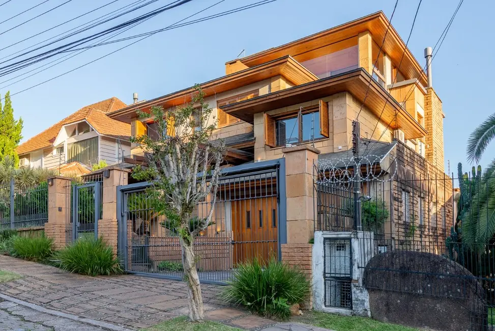 Foto 1 de Casa com 5 quartos à venda, 498m2 em Ipanema, Porto Alegre - RS