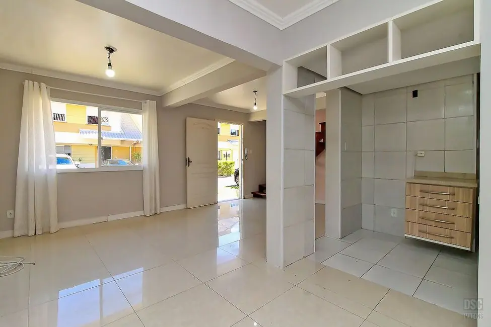 Foto 3 de Casa de Condomínio com 3 quartos à venda, 135m2 em Hípica, Porto Alegre - RS