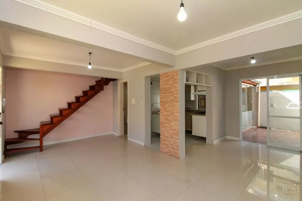 Foto 2 de Casa de Condomínio com 3 quartos à venda, 135m2 em Hípica, Porto Alegre - RS