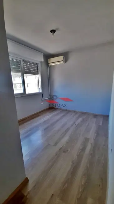 Foto 7 de Apartamento com 2 quartos à venda, 65m2 em Passo da Areia, Porto Alegre - RS