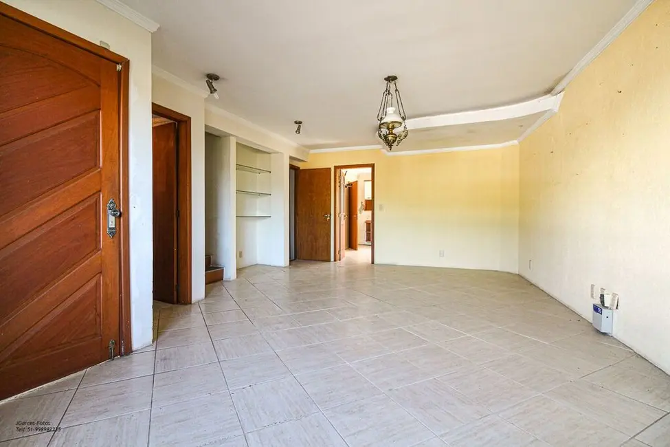 Casa com 3 quartos à venda, 220m2 em Ipanema, Porto Alegre - RS - imagem 4 Foto 4 de Casa com 3 quartos à venda, 220m2 em Ipanema, Porto Alegre - RS