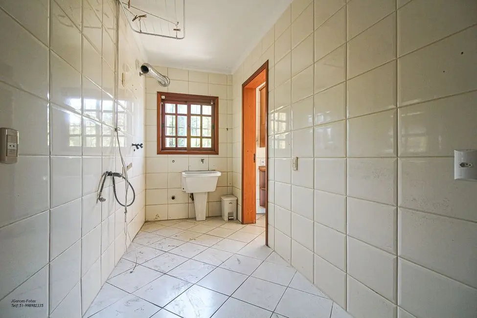 Casa com 3 quartos à venda, 220m2 em Ipanema, Porto Alegre - RS - imagem 7 Foto 7 de Casa com 3 quartos à venda, 220m2 em Ipanema, Porto Alegre - RS