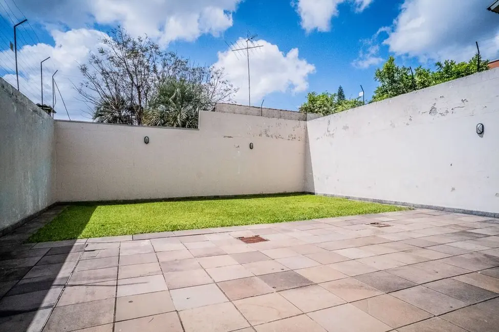 Casa com 3 quartos à venda, 380m2 em Vila Ipiranga, Porto Alegre - RS - imagem 6 Foto 6 de Casa com 3 quartos à venda, 380m2 em Vila Ipiranga, Porto Alegre - RS