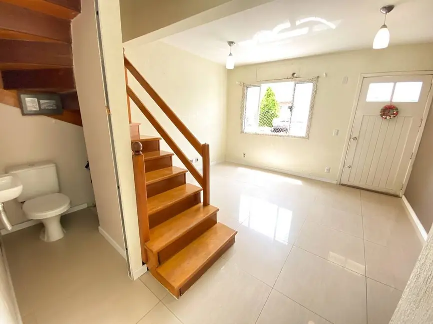 Casa de Condomínio com 3 quartos à venda, 99m2 em Sarandi, Porto Alegre - RS - imagem 3 Foto 3 de Casa de Condomínio com 3 quartos à venda, 99m2 em Sarandi, Porto Alegre - RS