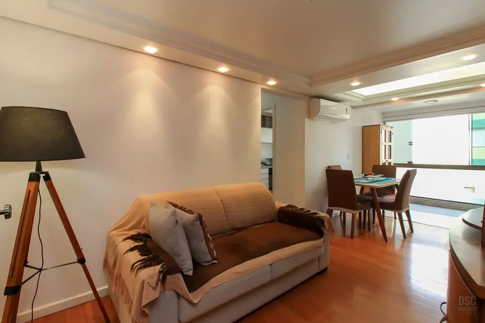 Foto 2 de Apartamento com 3 quartos à venda, 71m2 em Vila Nova, Porto Alegre - RS