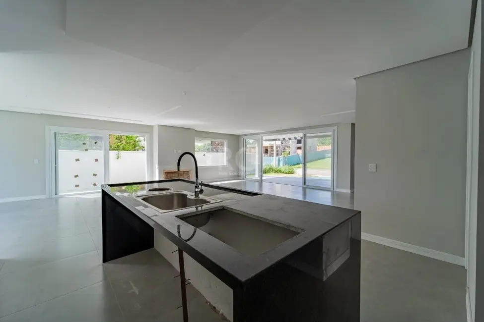 Foto 6 de Casa de Condomínio com 3 quartos à venda, 300m2 em Vila Nova, Porto Alegre - RS