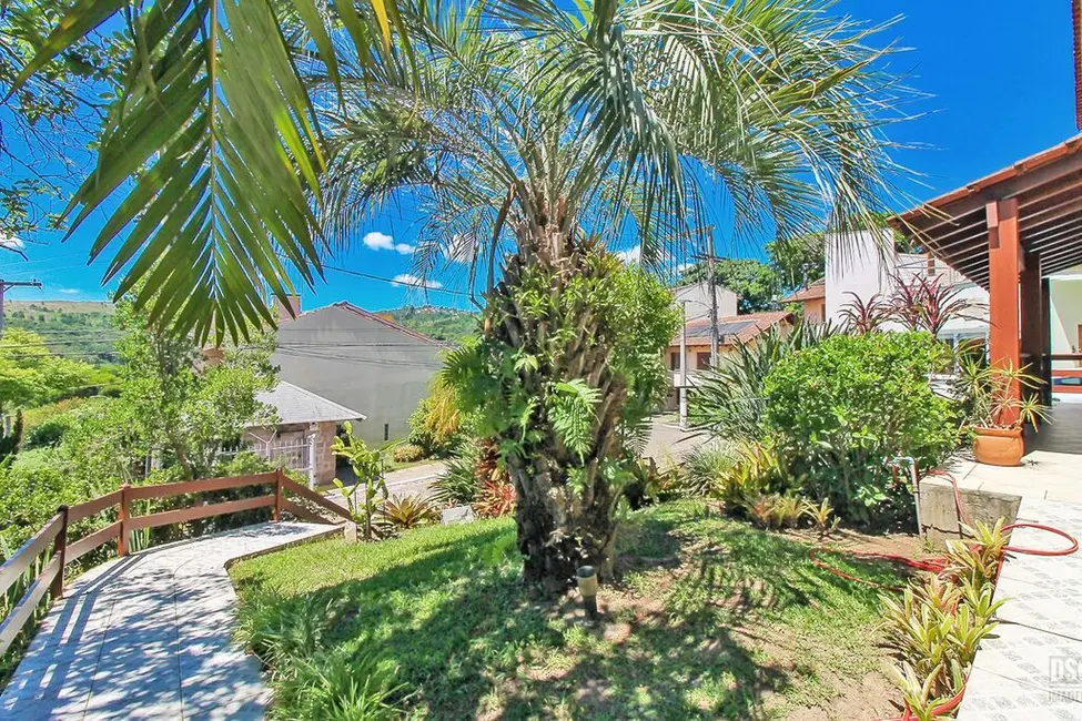 Foto 2 de Casa de Condomínio com 3 quartos à venda, 389m2 em Vila Nova, Porto Alegre - RS