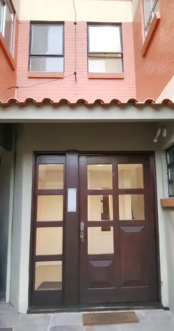Foto 2 de Apartamento com 2 quartos à venda, 43m2 em Vila Ipiranga, Porto Alegre - RS