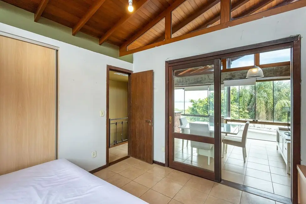 Casa de Condomínio com 3 quartos à venda, 199m2 em Vila Assunção, Porto Alegre - RS - imagem 6 Foto 6 de Casa de Condomínio com 3 quartos à venda, 199m2 em Vila Assunção, Porto Alegre - RS