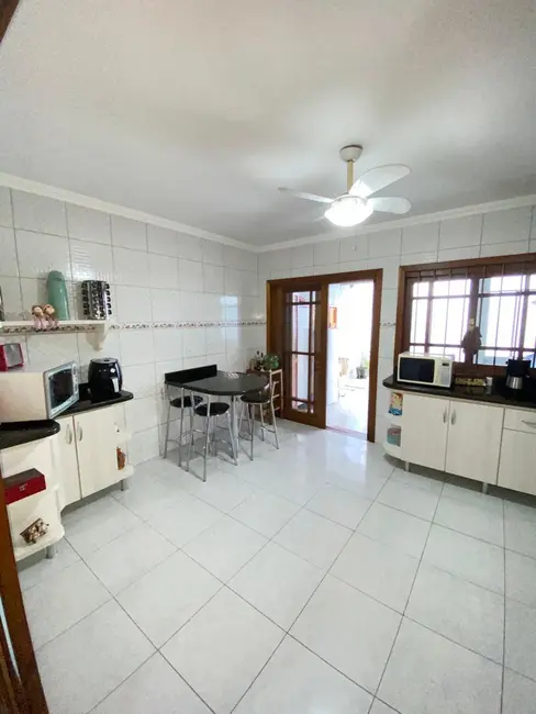 Foto 7 de Casa com 2 quartos à venda, 170m2 em Sarandi, Porto Alegre - RS