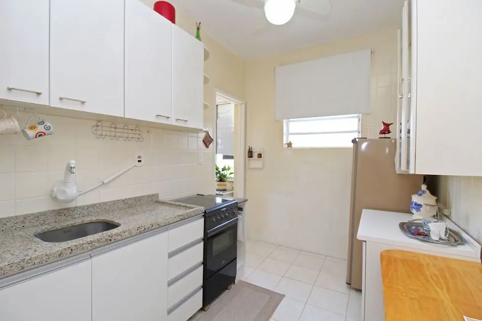 Foto 8 de Apartamento com 2 quartos à venda, 71m2 em São João, Porto Alegre - RS