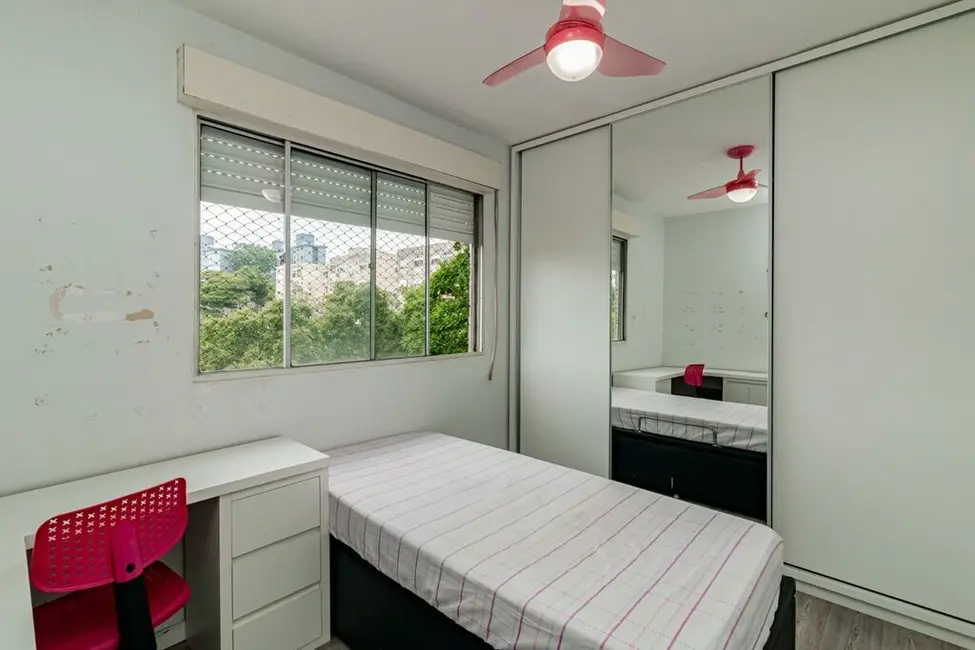 Foto 9 de Apartamento com 3 quartos à venda, 63m2 em Santo Antônio, Porto Alegre - RS