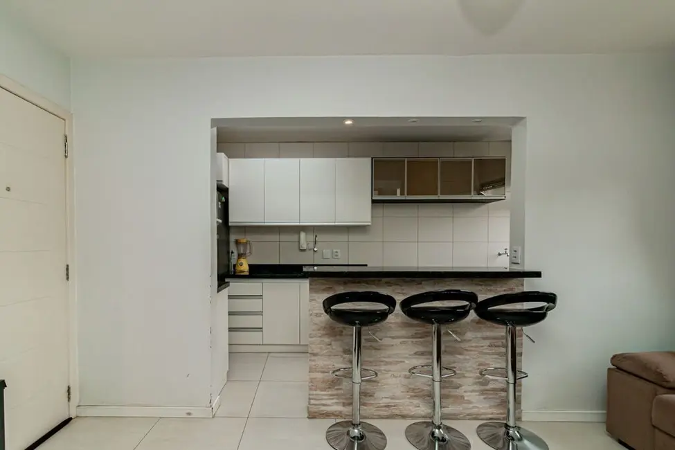 Foto 5 de Apartamento com 3 quartos à venda, 63m2 em Santo Antônio, Porto Alegre - RS