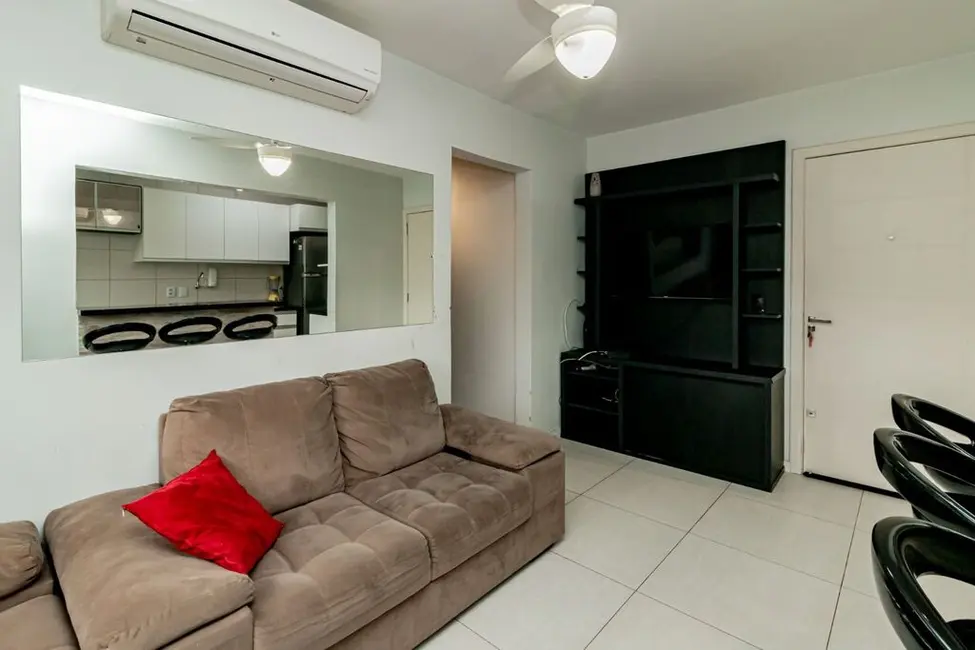 Foto 3 de Apartamento com 3 quartos à venda, 63m2 em Santo Antônio, Porto Alegre - RS