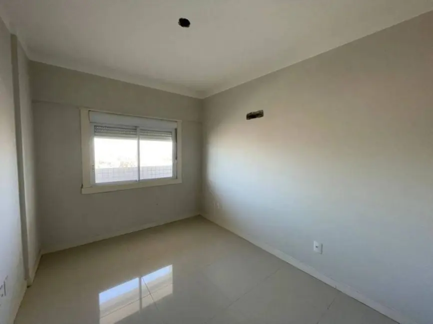 Apartamento com 3 quartos à venda, 200m2 em Centro, Tramandai - RS - imagem 6 Foto 6 de Apartamento com 3 quartos à venda, 200m2 em Centro, Tramandai - RS