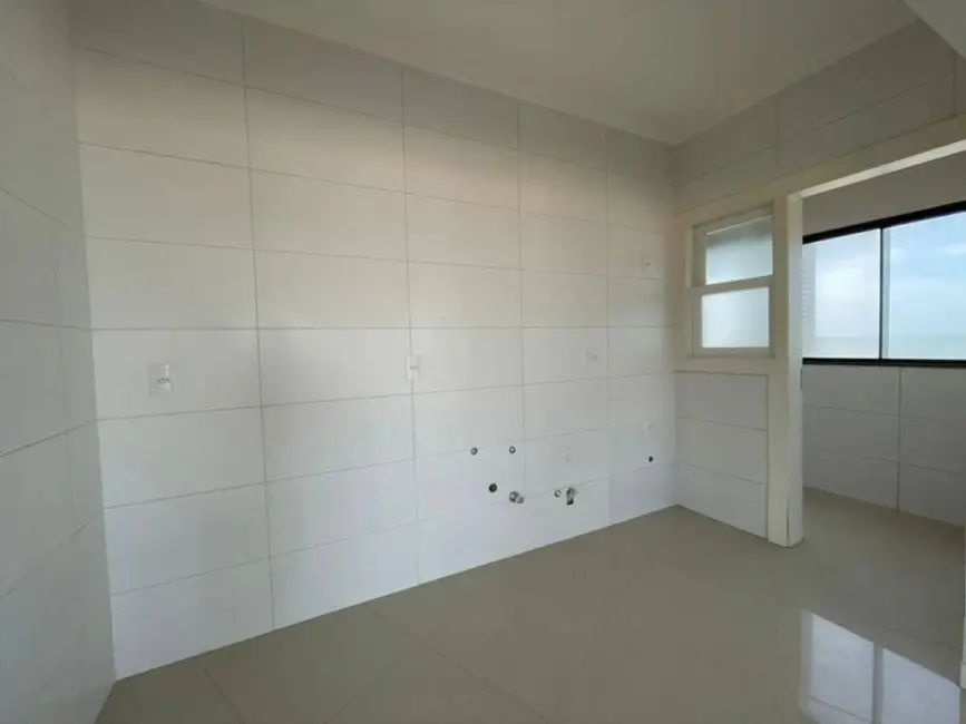 Apartamento com 3 quartos à venda, 200m2 em Centro, Tramandai - RS - imagem 9 Foto 9 de Apartamento com 3 quartos à venda, 200m2 em Centro, Tramandai - RS