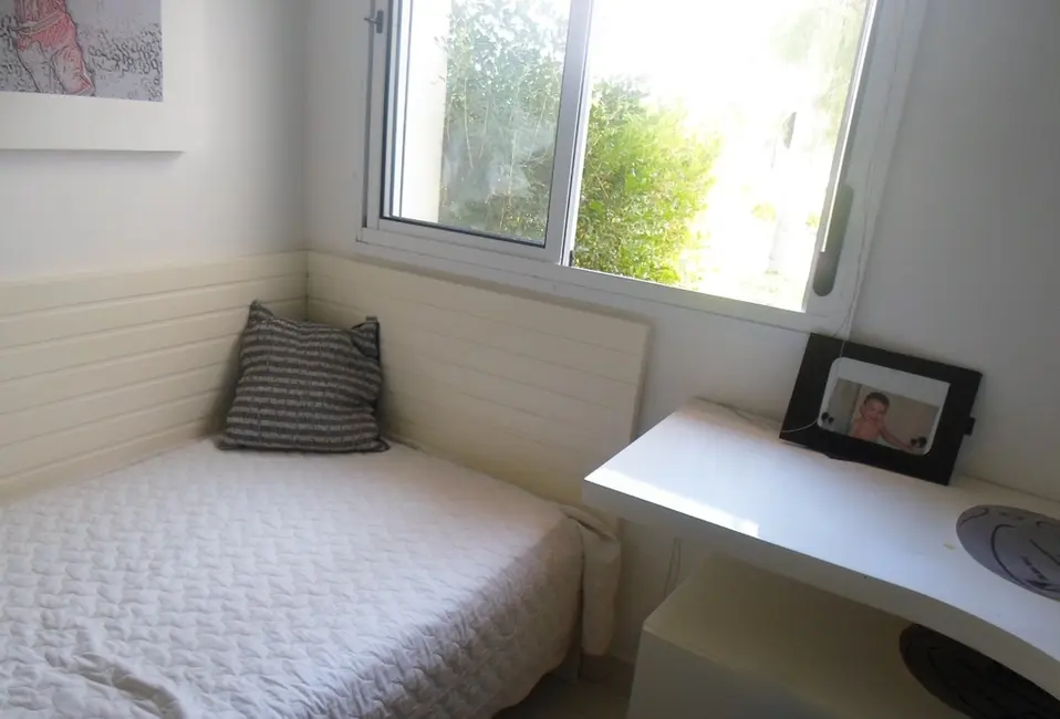 Foto 3 de Casa de Condomínio com 2 quartos à venda, 58m2 em Alvorada RS - RS