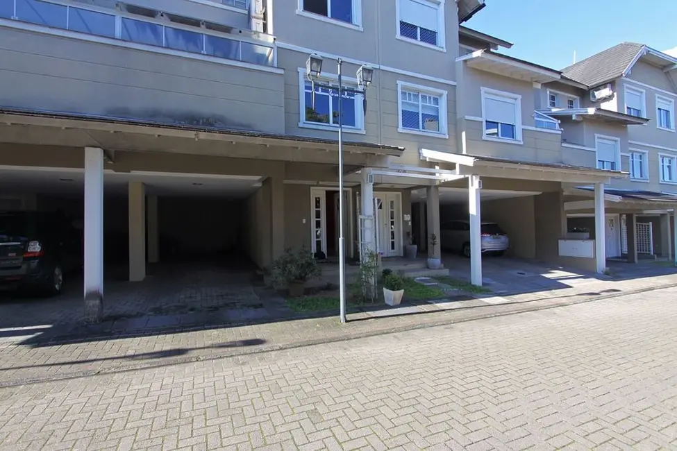 Foto 3 de Casa de Condomínio com 4 quartos à venda, 446m2 em Jardim Carvalho, Porto Alegre - RS