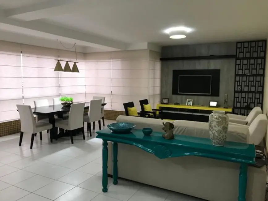 Foto 2 de Apartamento com 3 quartos à venda, 120m2 em Centro, Tramandai - RS