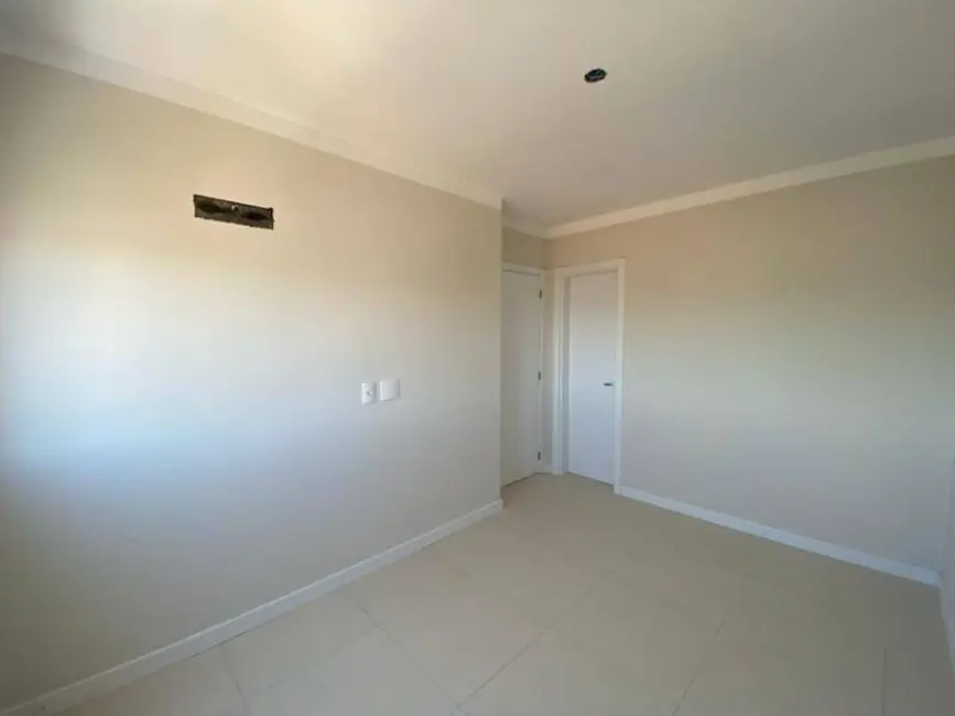 Apartamento com 2 quartos à venda, 72m2 em Centro, Tramandai - RS - imagem 8 Foto 8 de Apartamento com 2 quartos à venda, 72m2 em Centro, Tramandai - RS