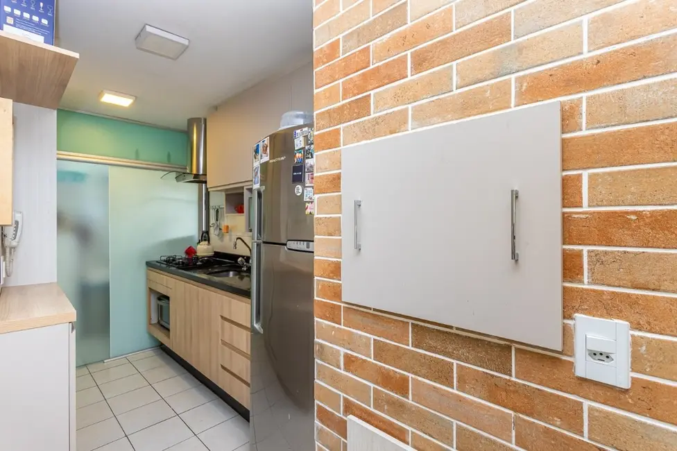 Foto 7 de Apartamento com 2 quartos à venda, 67m2 em Passo da Areia, Porto Alegre - RS