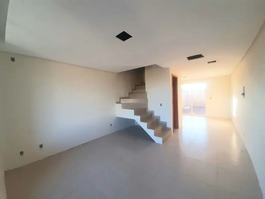 Casa com 2 quartos à venda, 76m2 em São José, Canoas - RS - imagem 6 Foto 6 de Casa com 2 quartos à venda, 76m2 em São José, Canoas - RS