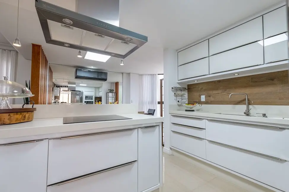 Foto 5 de Apartamento com 3 quartos à venda, 114m2 em Centro, Florianopolis - SC