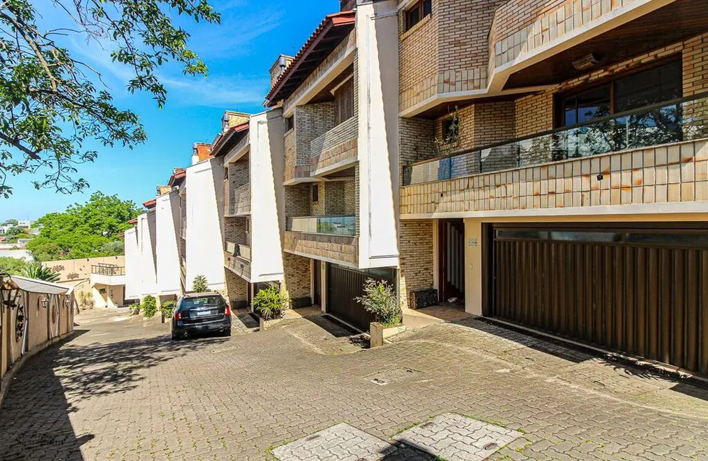 Foto 4 de Casa com 3 quartos à venda, 232m2 em Jardim Isabel, Porto Alegre - RS