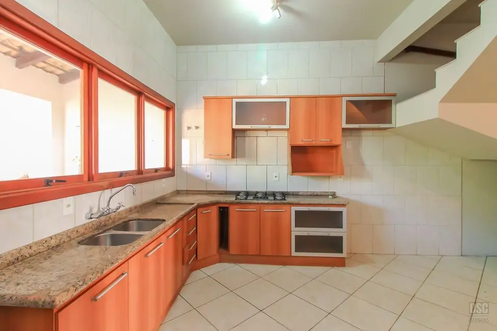 Casa com 3 quartos à venda, 337m2 em Cascata, Porto Alegre - RS - imagem 3 Foto 3 de Casa com 3 quartos à venda, 337m2 em Cascata, Porto Alegre - RS