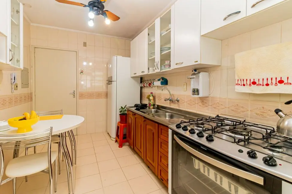 Apartamento com 2 quartos à venda, 84m2 em Menino Deus, Porto Alegre - RS - imagem 6 Foto 6 de Apartamento com 2 quartos à venda, 84m2 em Menino Deus, Porto Alegre - RS