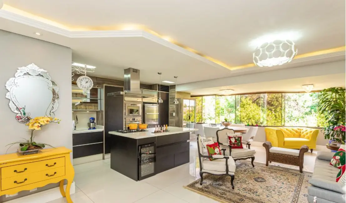 Cobertura com 3 quartos à venda, 252m2 em Jardim Itu, Porto Alegre - RS - imagem 3 Foto 3 de Cobertura com 3 quartos à venda, 252m2 em Jardim Itu, Porto Alegre - RS