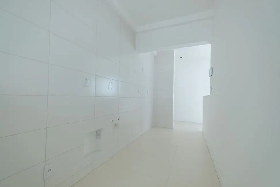 Apartamento com 3 quartos à venda, 98m2 em Centro, Florianopolis - SC - imagem 5 Foto 5 de Apartamento com 3 quartos à venda, 98m2 em Centro, Florianopolis - SC