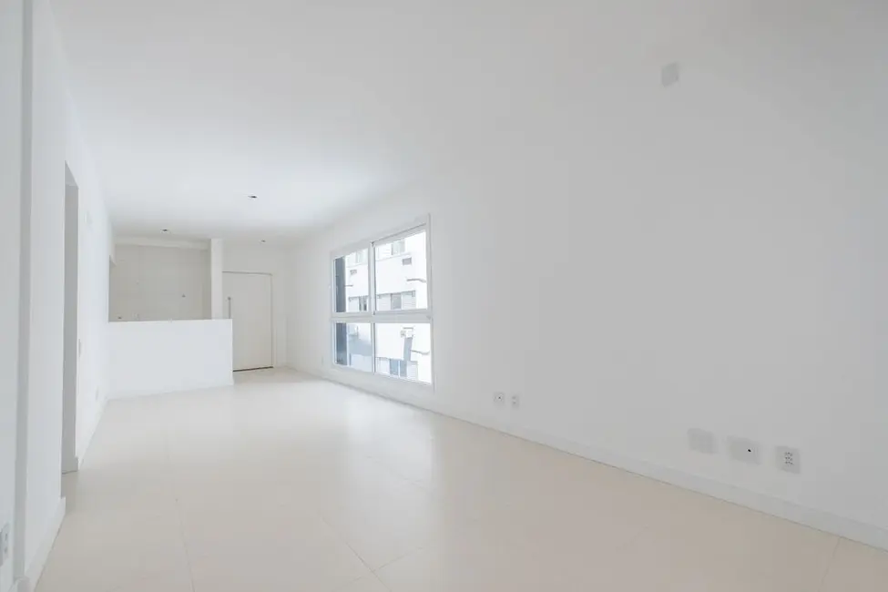 Apartamento com 3 quartos à venda, 98m2 em Centro, Florianopolis - SC - imagem 7 Foto 7 de Apartamento com 3 quartos à venda, 98m2 em Centro, Florianopolis - SC