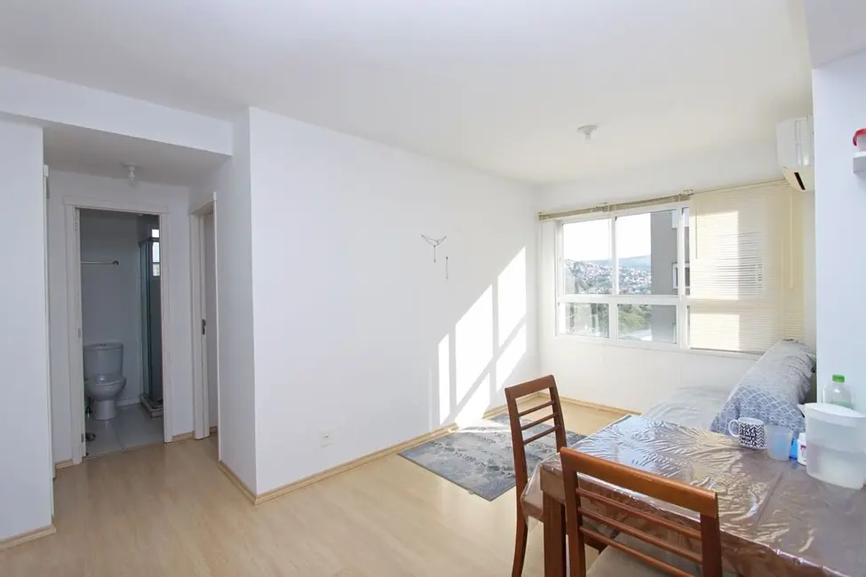 Foto 2 de Apartamento com 2 quartos à venda, 55m2 em Jardim Carvalho, Porto Alegre - RS